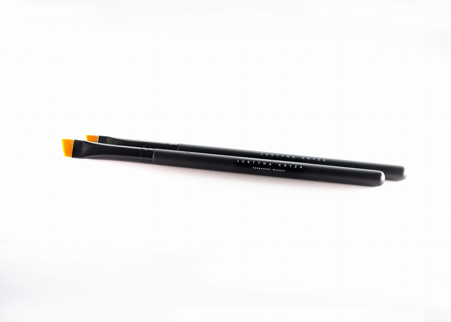 Angled Brush for Preliminary Lip Sketch