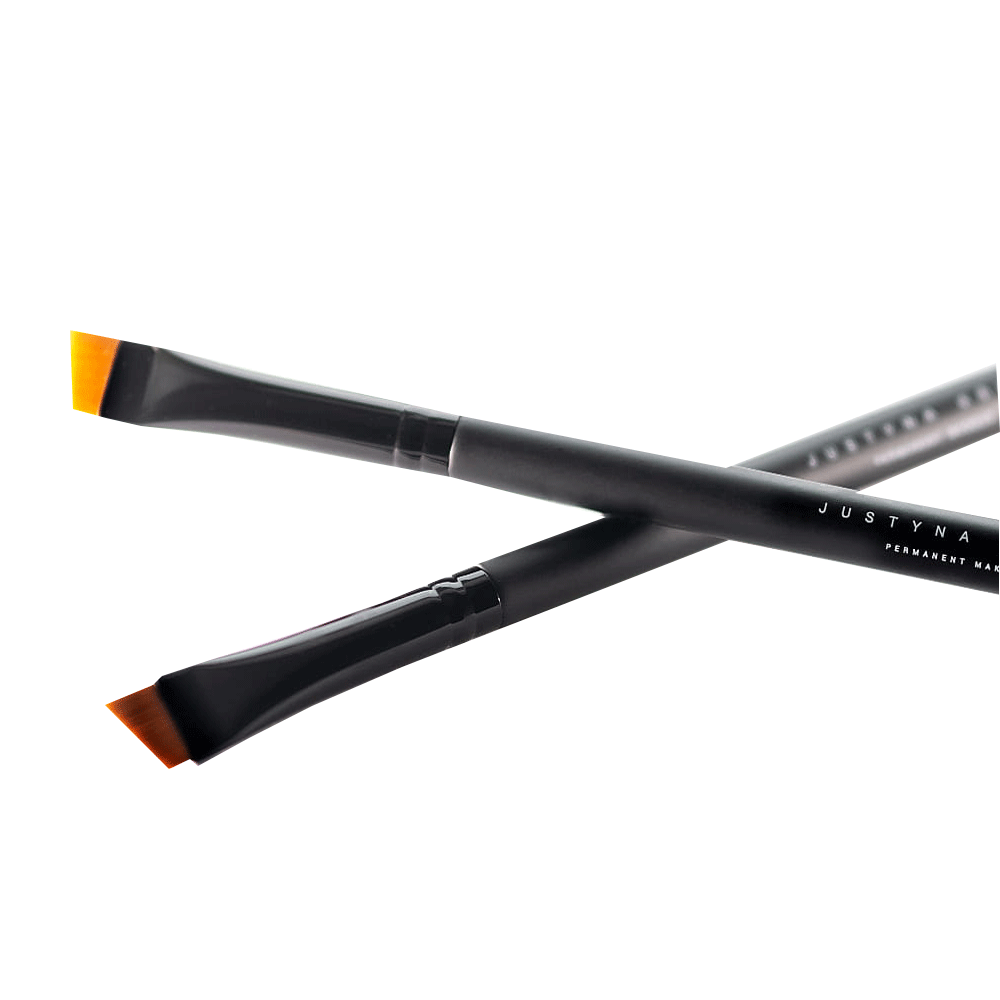 Angled Brush for Preliminary Lip Sketch